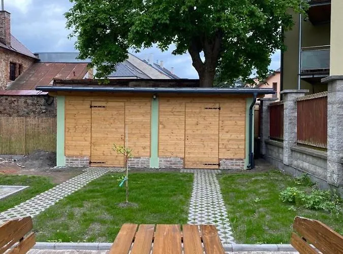 - Tiny House *