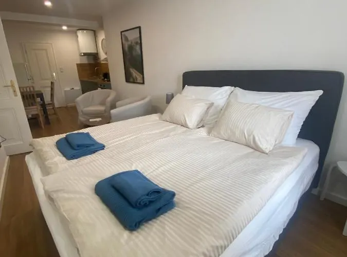 - Tiny House شقة تاخوف